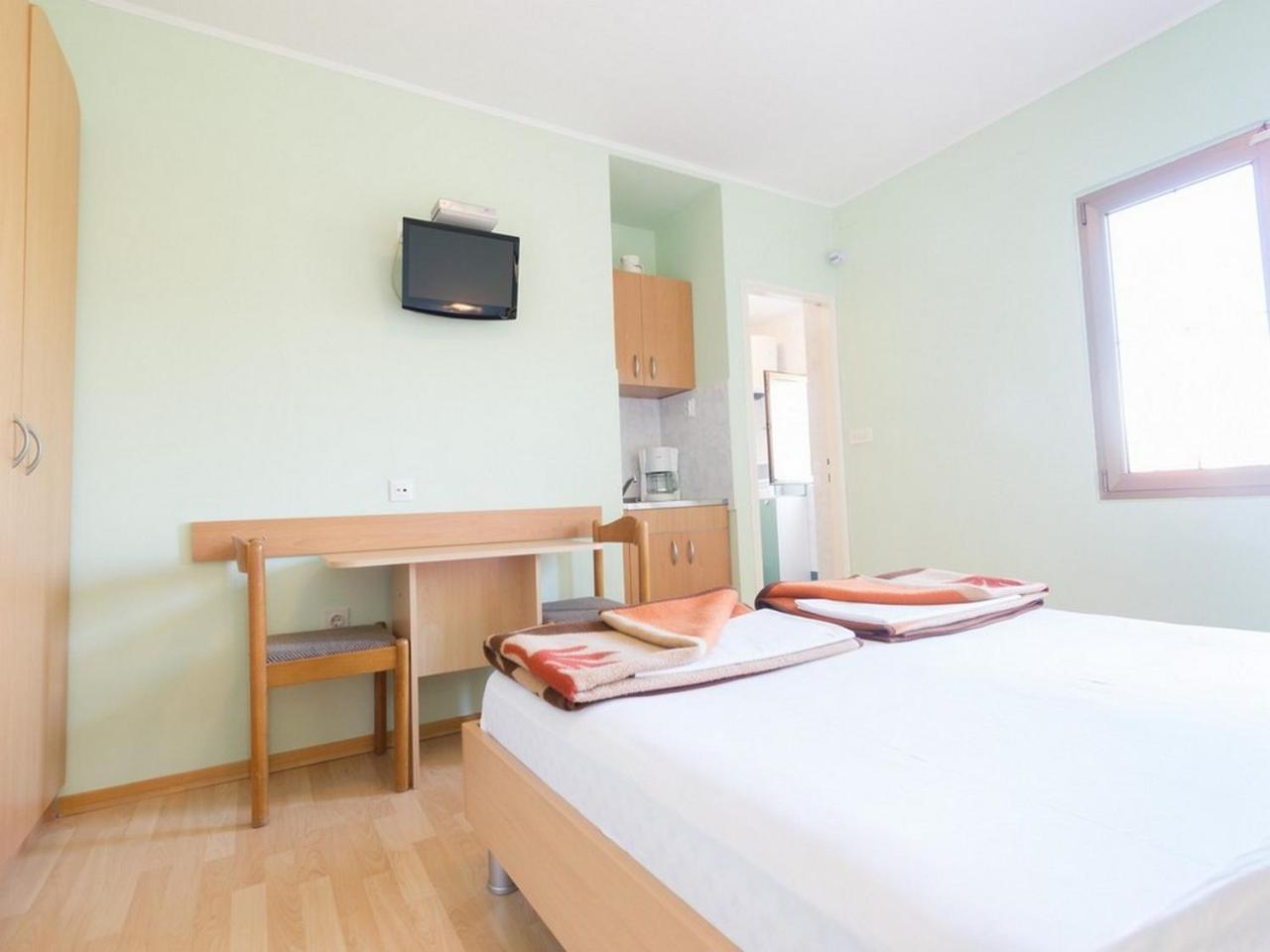 Apartment And Rooms Kristina Baška Εξωτερικό φωτογραφία