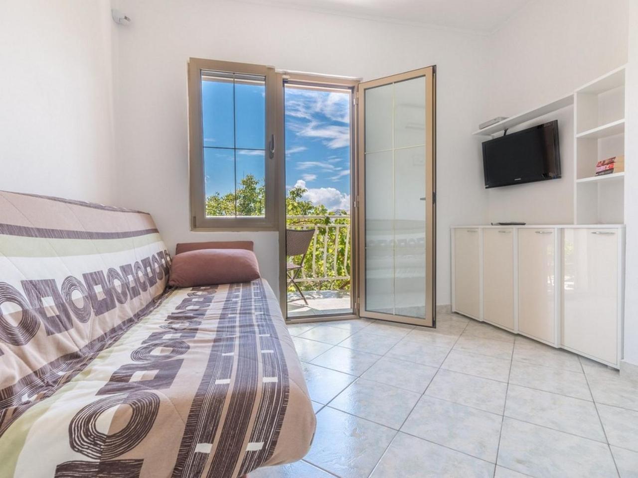 Apartment And Rooms Kristina Baška Εξωτερικό φωτογραφία