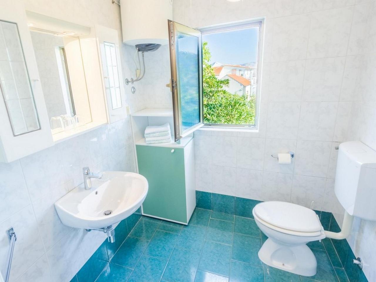Apartment And Rooms Kristina Baška Εξωτερικό φωτογραφία