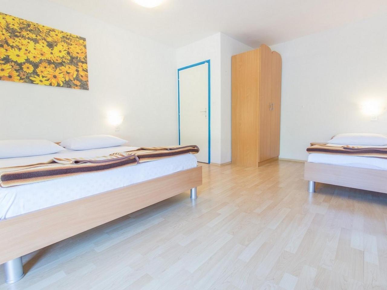 Apartment And Rooms Kristina Baška Εξωτερικό φωτογραφία